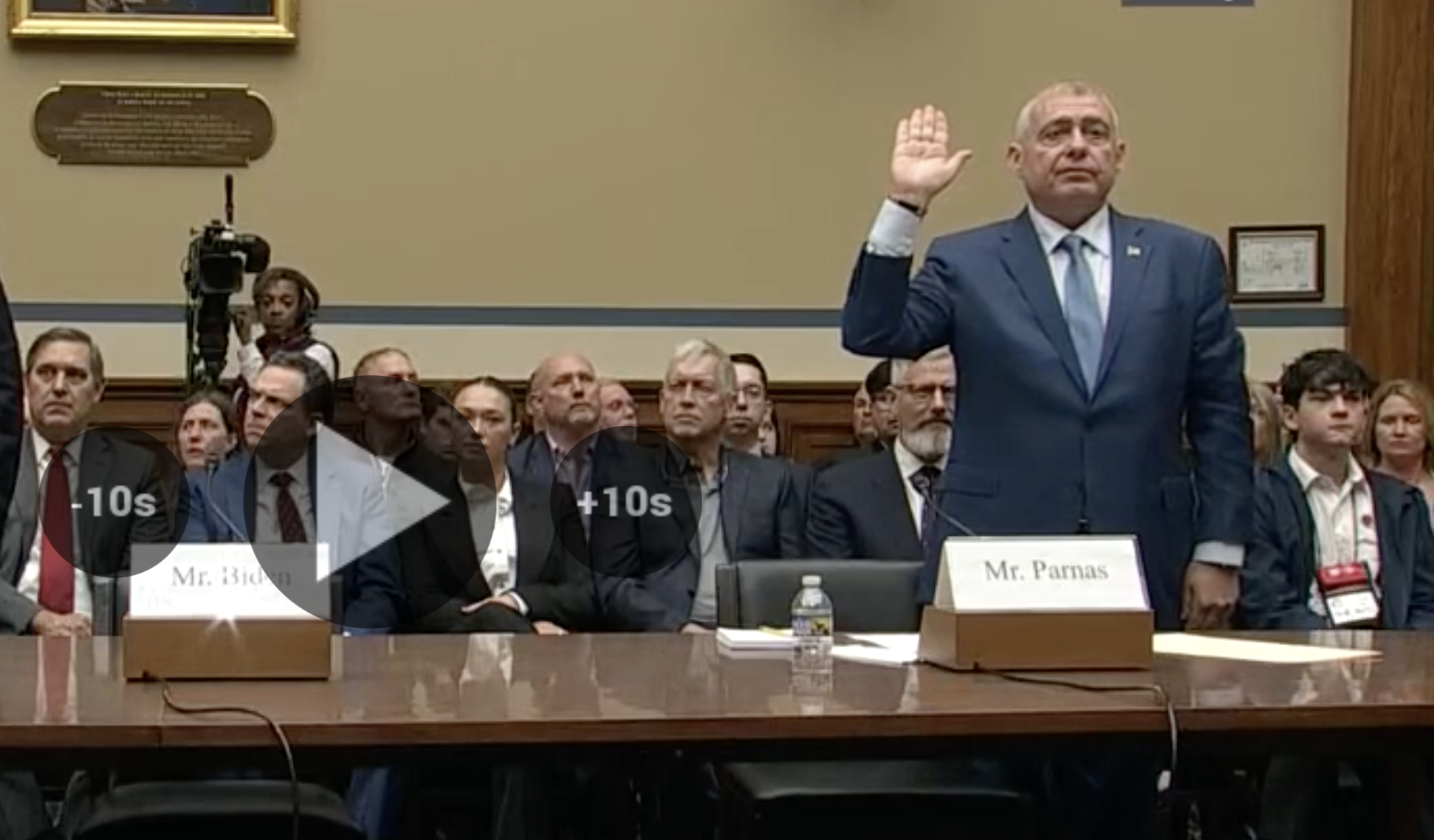 Lev Parnas in Congress being sworn in